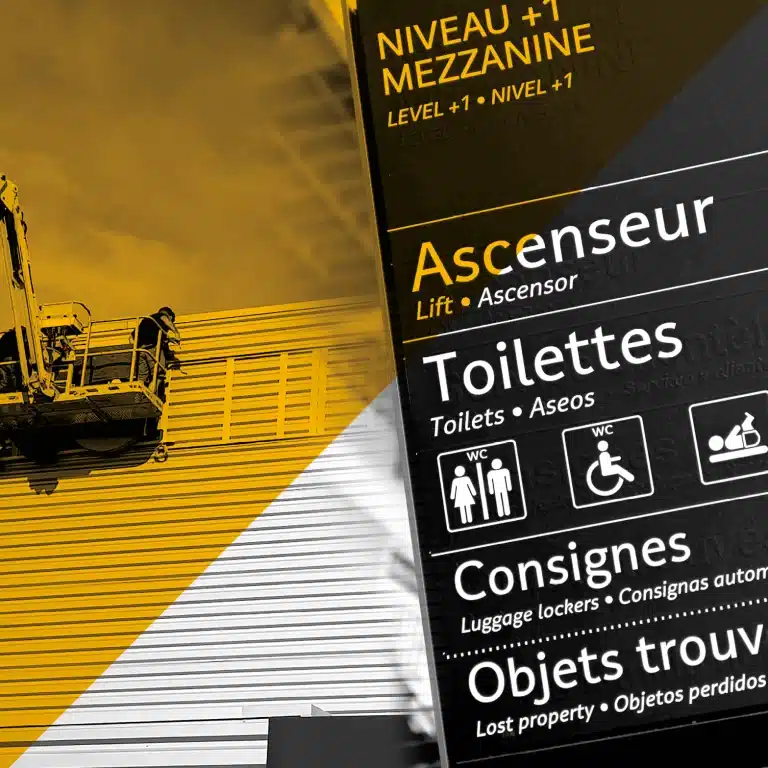 açade de bâtiment avec enseigne et totem de signalétique, photo N&B avec aplats jaunes — signalétique et enseignes Yescom à Pontivy.