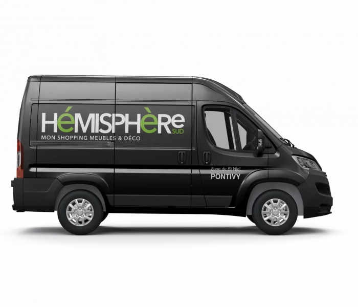 Véhicule utilitaire noir ‘Hémisphère Sud’ avec habillage publicitaire réalisé par Yescom.